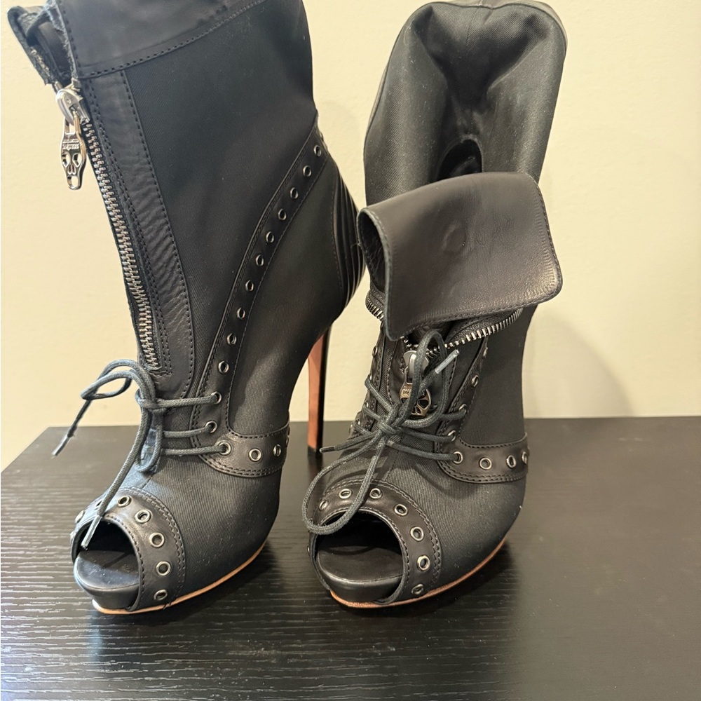 ALEBlack Peep-Toe Ankle Boots